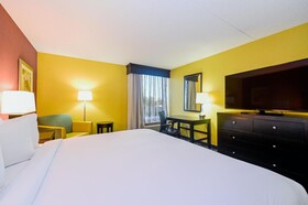 DoubleTree by Hilton Hotel Richmond - Midlothian