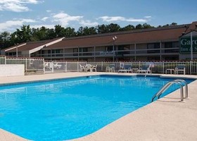 Econo Lodge Richmond West Broad