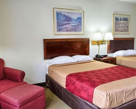 Econo Lodge Richmond West Broad