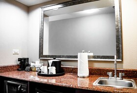 Hampton Inn and Suites Richmond/Glenside