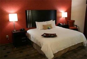 Hampton Inn and Suites Richmond/Glenside