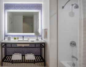 Hilton Richmond Downtown