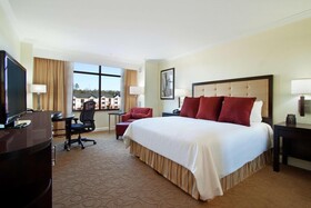 Hilton Richmond Hotel & Spa Short Pump Town Center