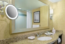 Hilton Richmond Hotel & Spa Short Pump Town Center