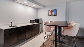 Best Western Premier Richmond City Gateway