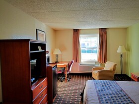 Knights Inn Richmond at W Broad Saint