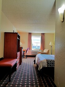 Knights Inn Richmond at W Broad Saint