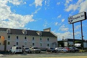 Knights Inn Richmond at W Broad Saint