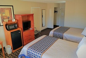 Knights Inn Richmond at W Broad Saint