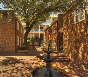 Linden Row Inn