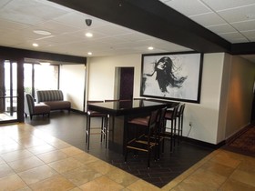 Holiday Inn & Suites Richmond West End