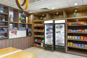 Holiday Inn Roanoke Airport-Conference CTR