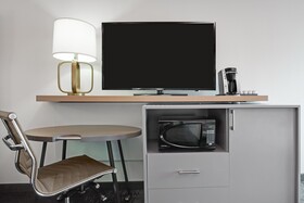 Holiday Inn Roanoke Airport-Conference CTR