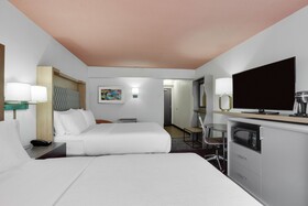 Holiday Inn Roanoke Airport-Conference CTR