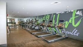 Holiday Inn Roanoke Airport-Conference CTR