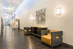 Holiday Inn Roanoke Airport-Conference CTR
