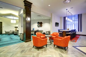 Hampton Inn and Suites Roanoke Downtown