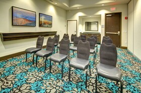 Hampton Inn and Suites Roanoke Downtown