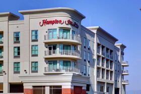 Hampton Inn and Suites Roanoke Downtown