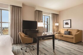 Hampton Inn and Suites Roanoke Downtown
