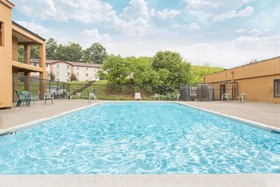 Knights Inn Roanoke