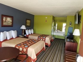 Super 8 by Wyndham Ruther Glen Kings Dominion Area