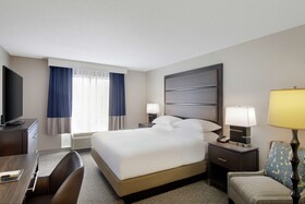 DoubleTree by Hilton Richmond Airport