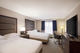DoubleTree by Hilton Richmond Airport