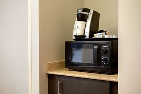 DoubleTree by Hilton Richmond Airport