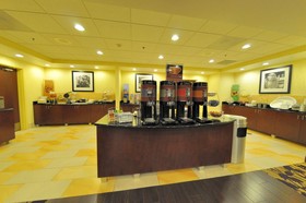 Hampton Inn Richmond - Airport
