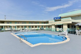 Americas Best Value Inn and Suites South Boston