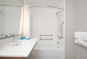 Holiday Inn Express Quantico - Stafford