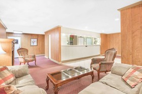Howard Johnson by Wyndham Staunton