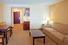 Holiday Inn Express & Suites Tappahannock