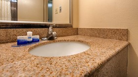 Best Western Center Inn