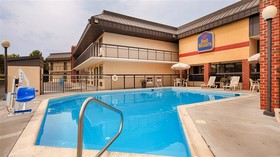 Best Western Center Inn