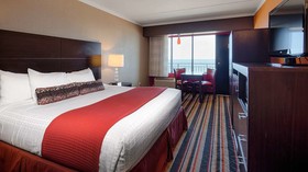 Best Western Plus Sandcastle Beachfront Hotel