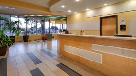 Best Western Plus Sandcastle Beachfront Hotel