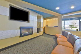Best Western Plus Sandcastle Beachfront Hotel