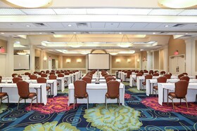 Crowne Plaza Virginia Beach Town Center