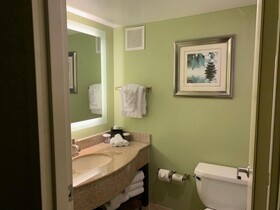 Crowne Plaza Virginia Beach Town Center