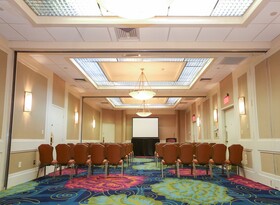 Crowne Plaza Virginia Beach Town Center