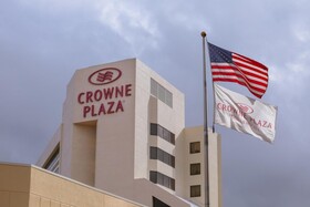 Crowne Plaza Virginia Beach Town Center