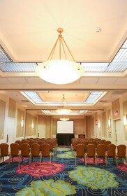Crowne Plaza Virginia Beach Town Center