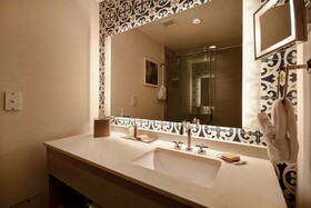DoubleTree by Hilton Virginia Beach Oceanfront South