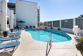 Ocean27 Hotel