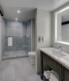 Embassy Suites Resort Virginia Beach Oceanfront