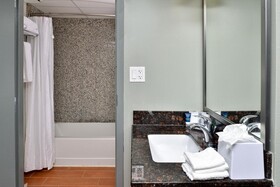 Four Points by Sheraton Virginia Beach Oceanfront