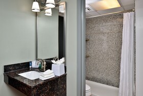 Four Points by Sheraton Virginia Beach Oceanfront