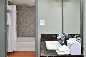 Four Points by Sheraton Virginia Beach Oceanfront